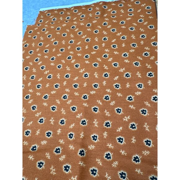 Vintage Orange Floral Cotton Fabric 1/4 yard x 44" for Quilting & Crafts - Picture 3 of 5